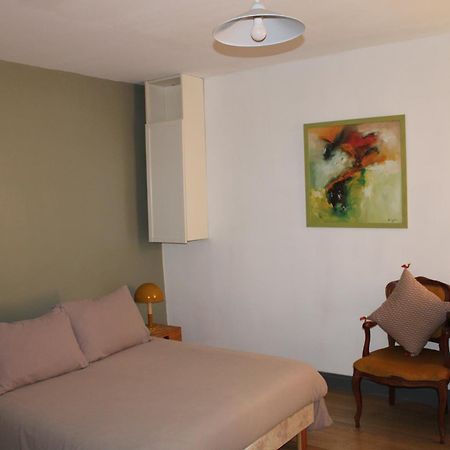 Agreable Appartement P2 Centre Ville Au Calme. Nîmes Exteriör bild