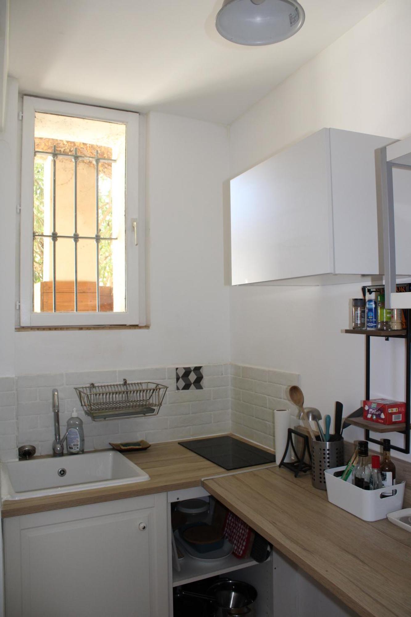 Agreable Appartement P2 Centre Ville Au Calme. Nîmes Exteriör bild